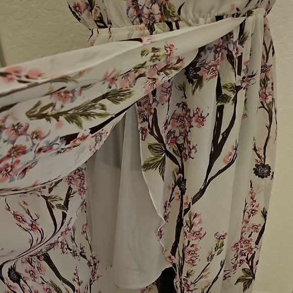 Floral Sleeveless Hi-Low Maxi Dress - Picture 7 of 17